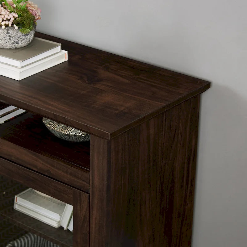 Mueble de TV Moderno Negro + Nogal Oscuro/Marrón con Puertas de Vidrio, Almacenamiento Abierto y Cerrado, para TVs de hasta 65"