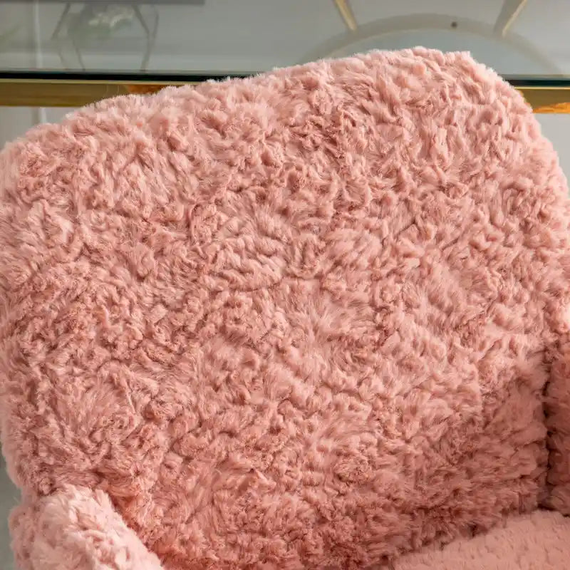 Sillón de oficina tapizado rosa con base metálica dorada, individual