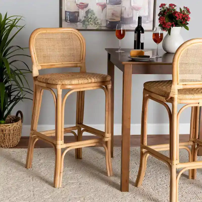 Taburete de bar de ratán natural marrón — Estilo bohemio, altura de barra/mostrador, capacidad para 1 persona