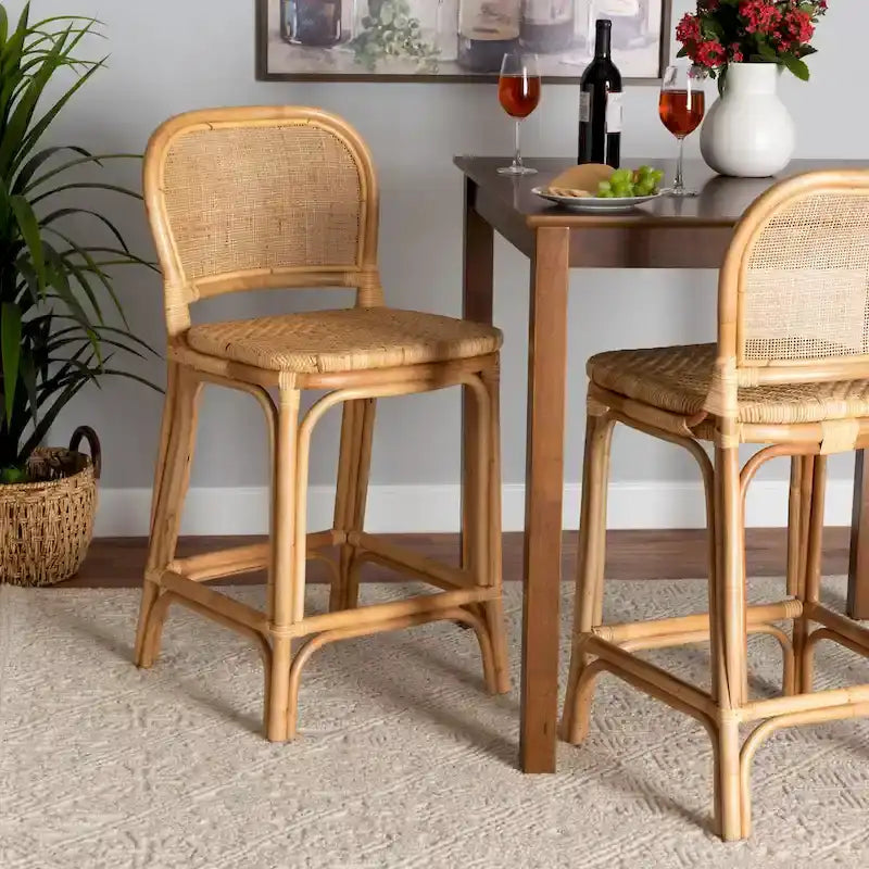 Taburete de bar de ratán natural marrón — Estilo bohemio, altura de barra/mostrador, capacidad para 1 persona