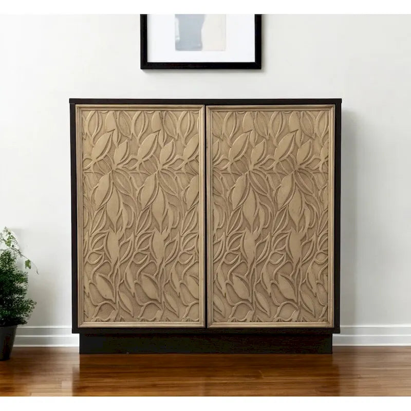 Armario de almacenamiento de 2 puertas con acabado de madera marrón